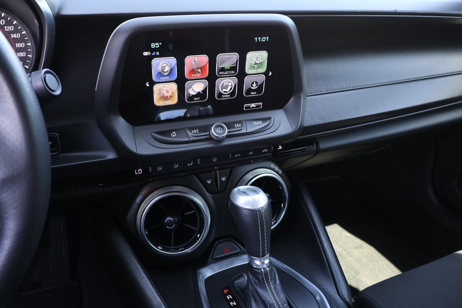 Used 2018 Chevrolet Camaro SS RWD image 17