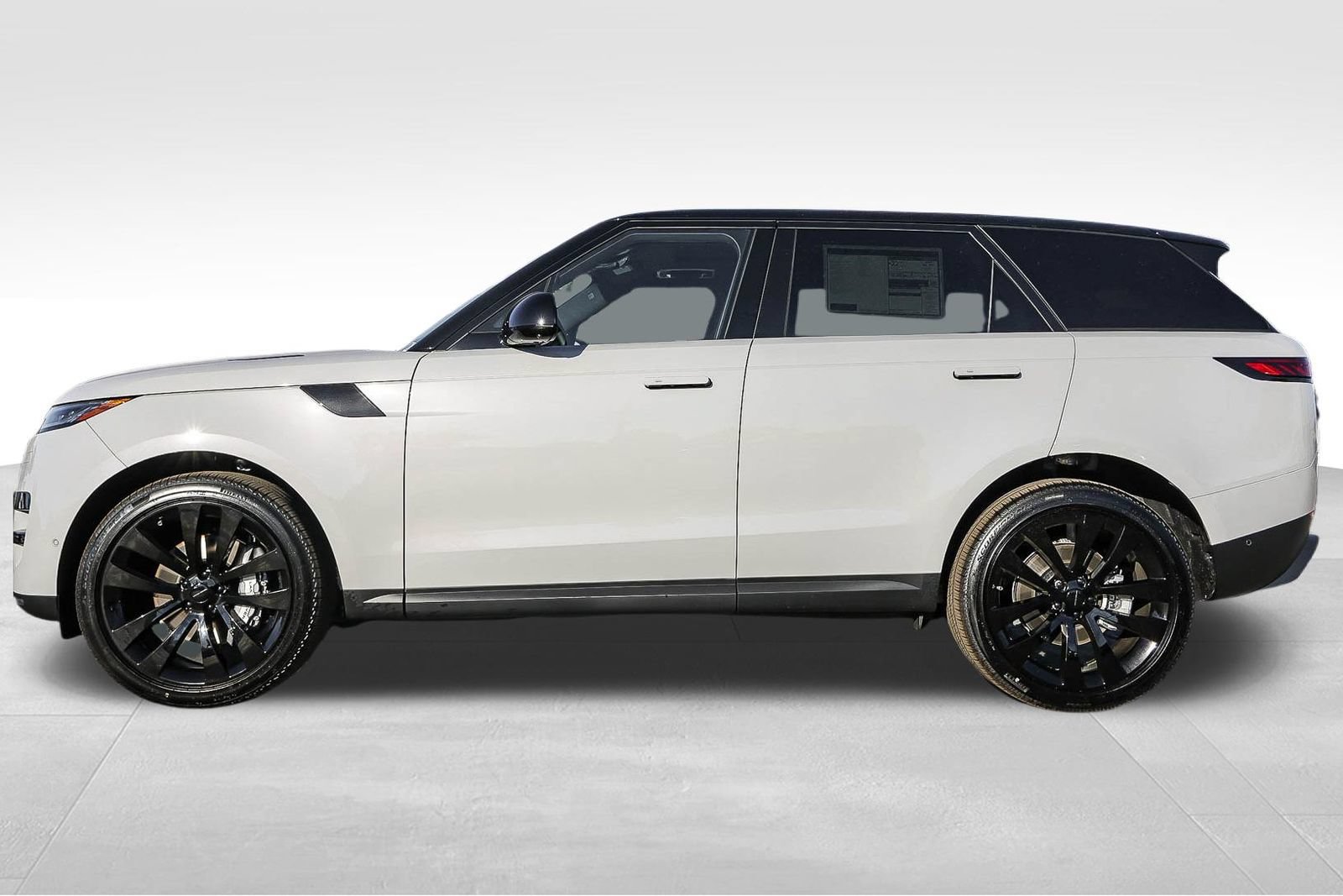 New 2026 Land Rover Range Rover Sport SE AWD/4WD image 8