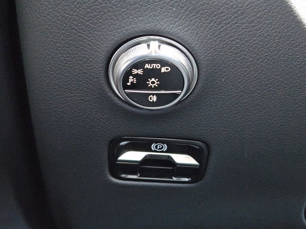 New 2026 Mercedes-Benz GLC 300 4MATIC image 22