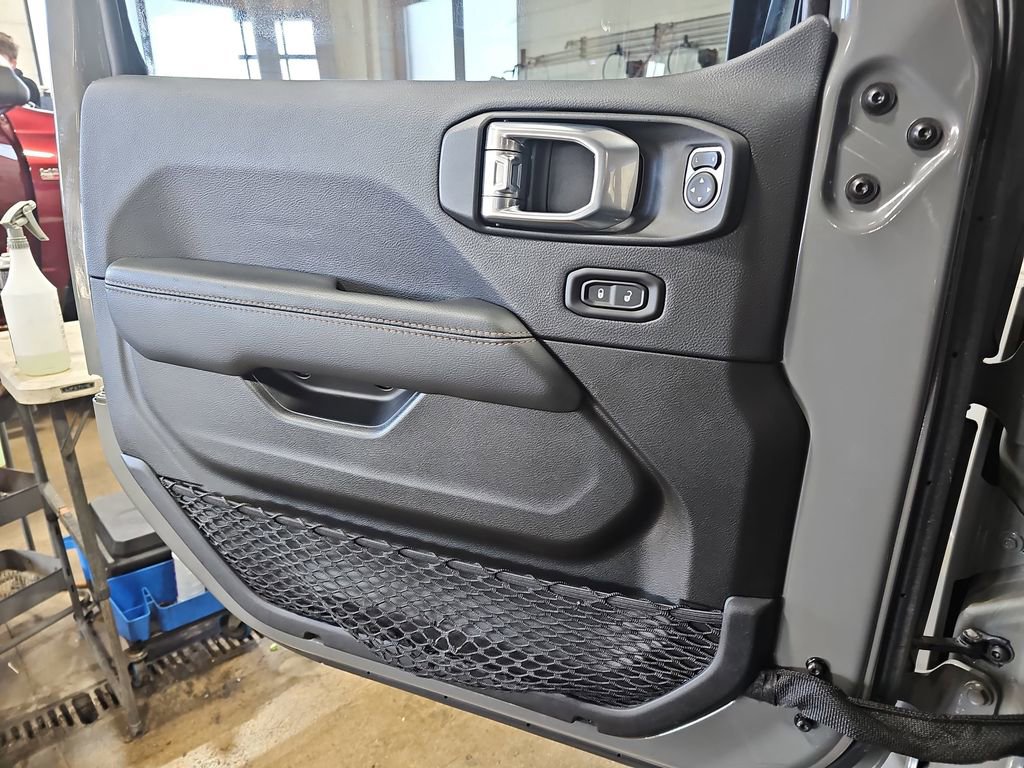 Certified 2022 Jeep Gladiator Overland image 27