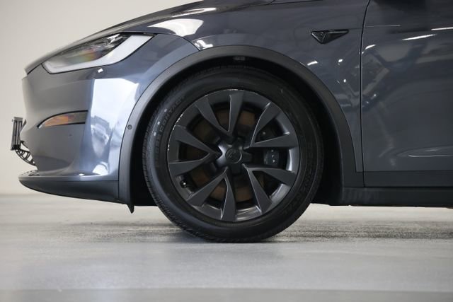 Used 2022 Tesla Model X AWD/4WD image 12