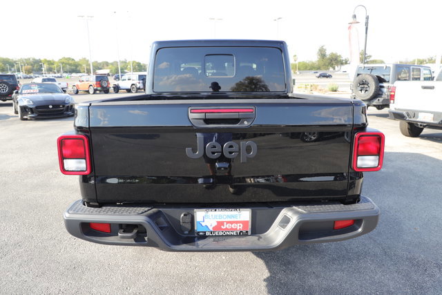 New 2025 Jeep Gladiator Sport image 7