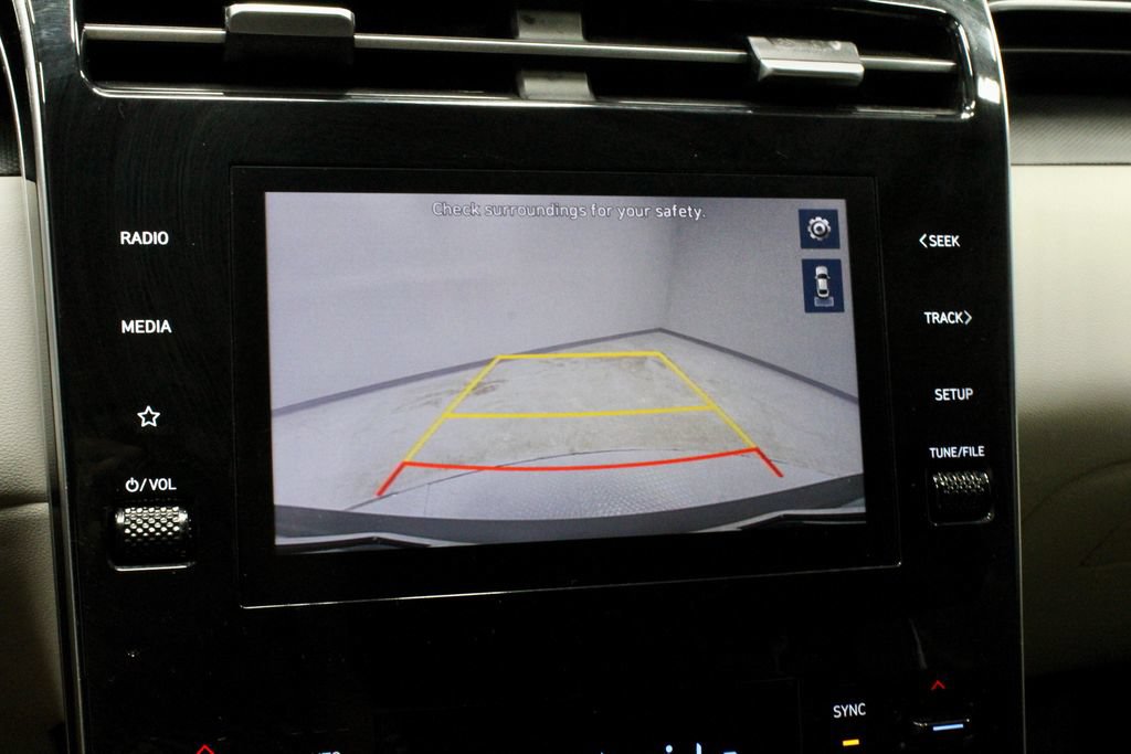Used 2024 Hyundai Tucson SEL FWD image 2