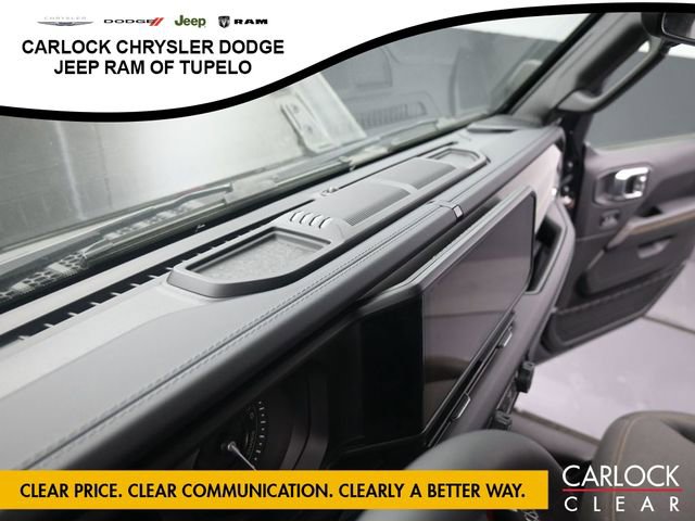 Used 2025 Jeep Wrangler Sahara image 19