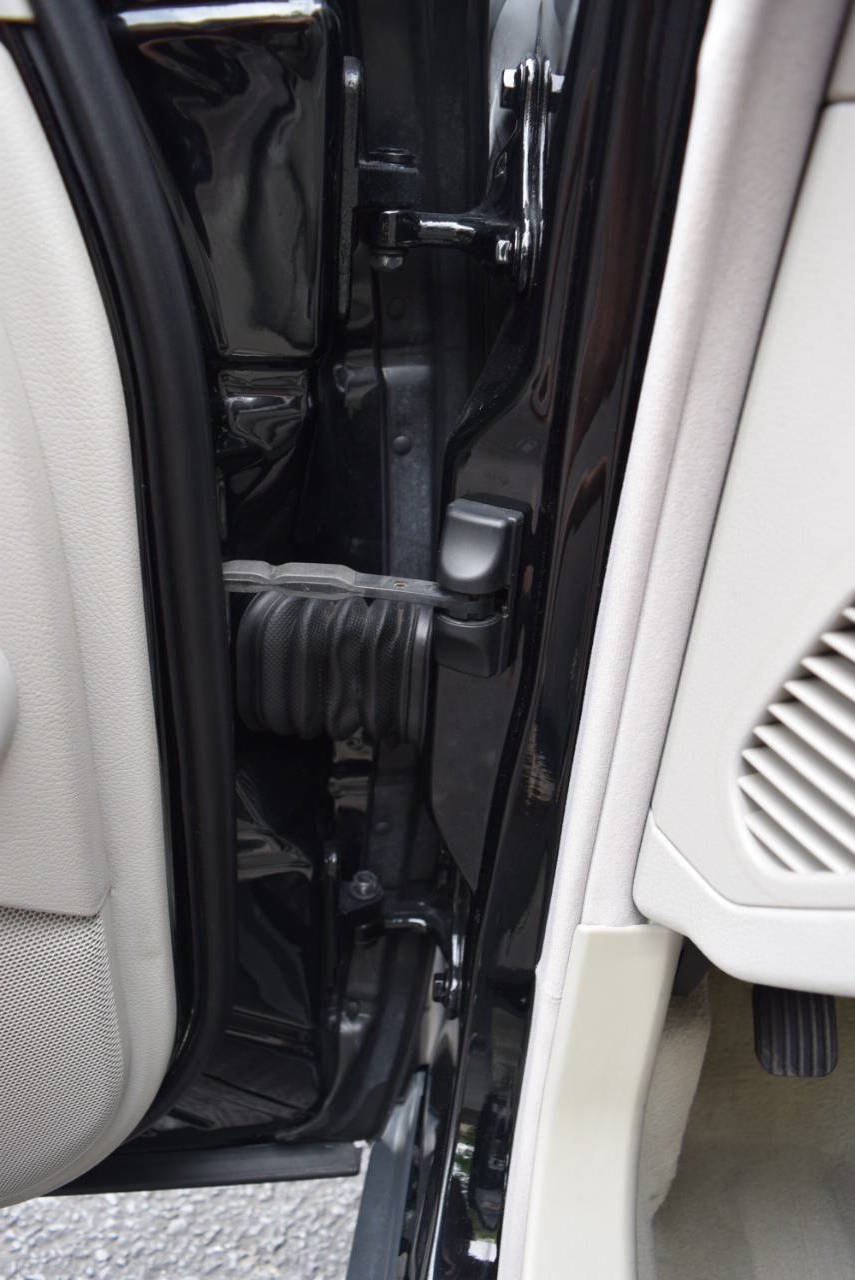 Used 2001 Mercedes-Benz S 500 image 40