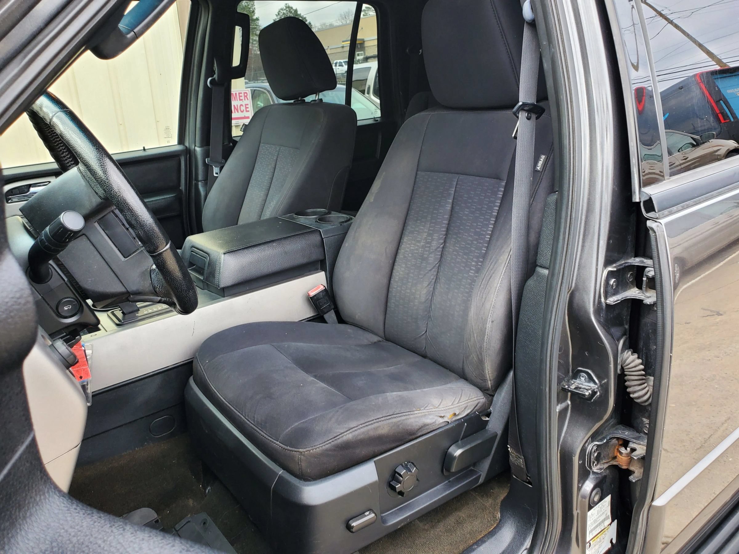Used 2017 Ford Expedition EL XLT AWD/4WD image 24