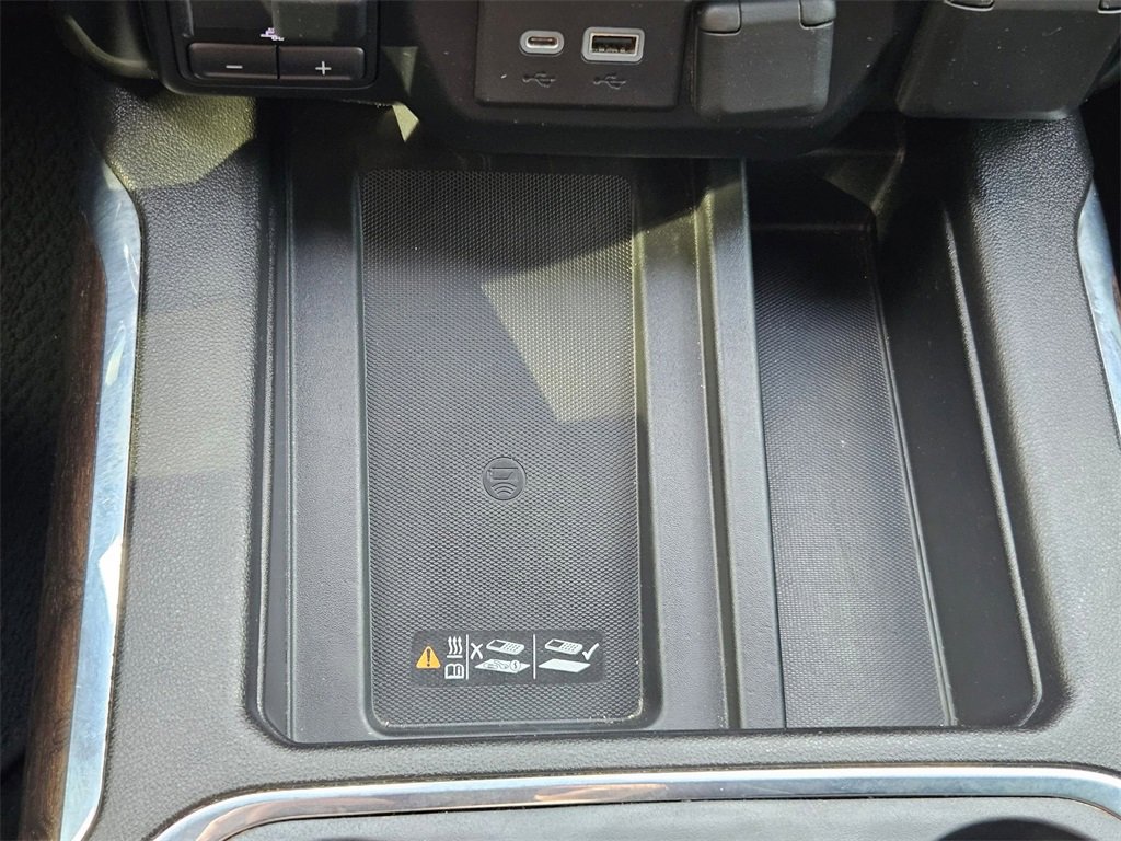 Used 2020 GMC Sierra 3500 Denali w/ Denali Ultimate Package image 31