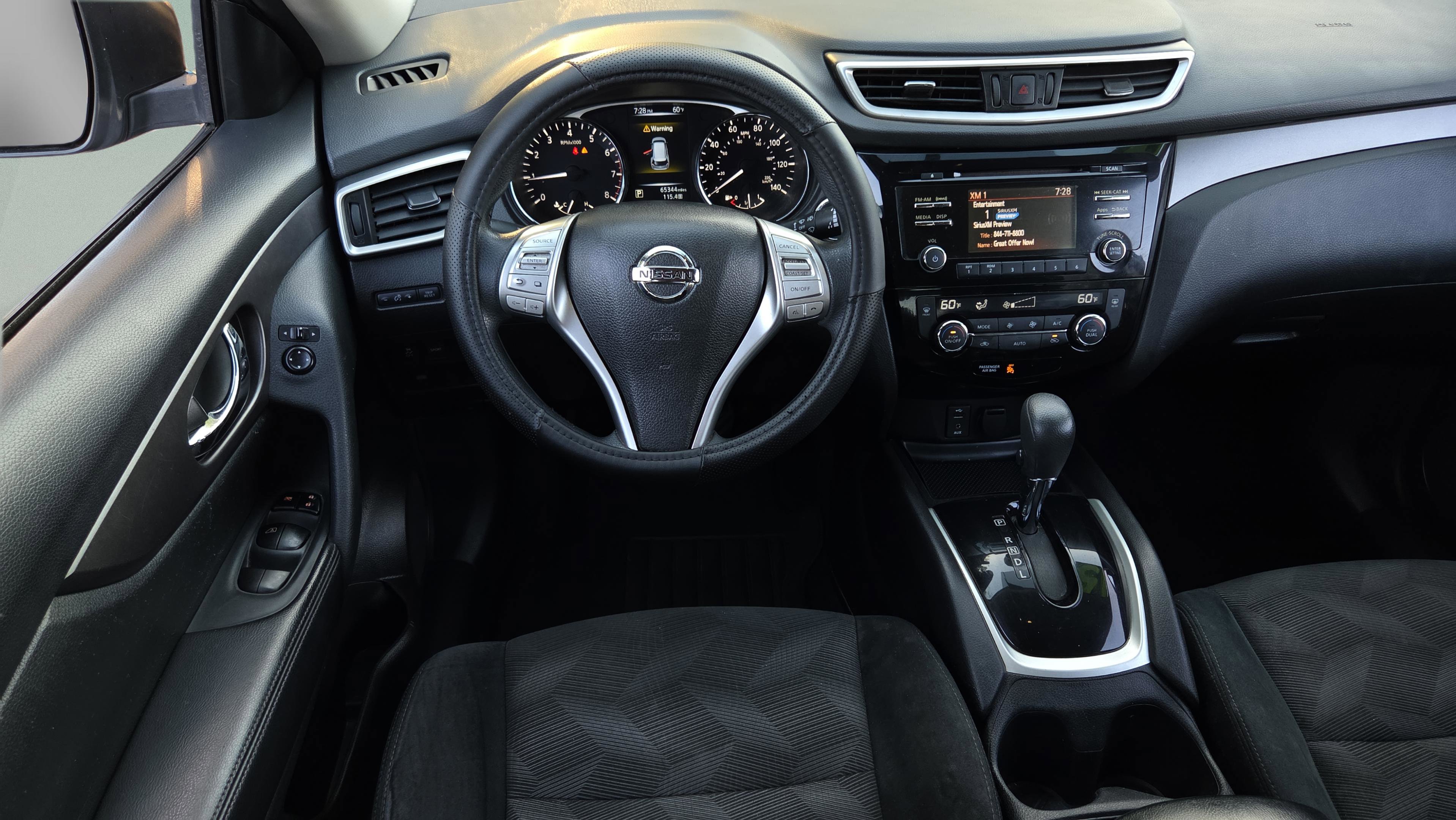 Used 2015 Nissan Rogue SV image 12