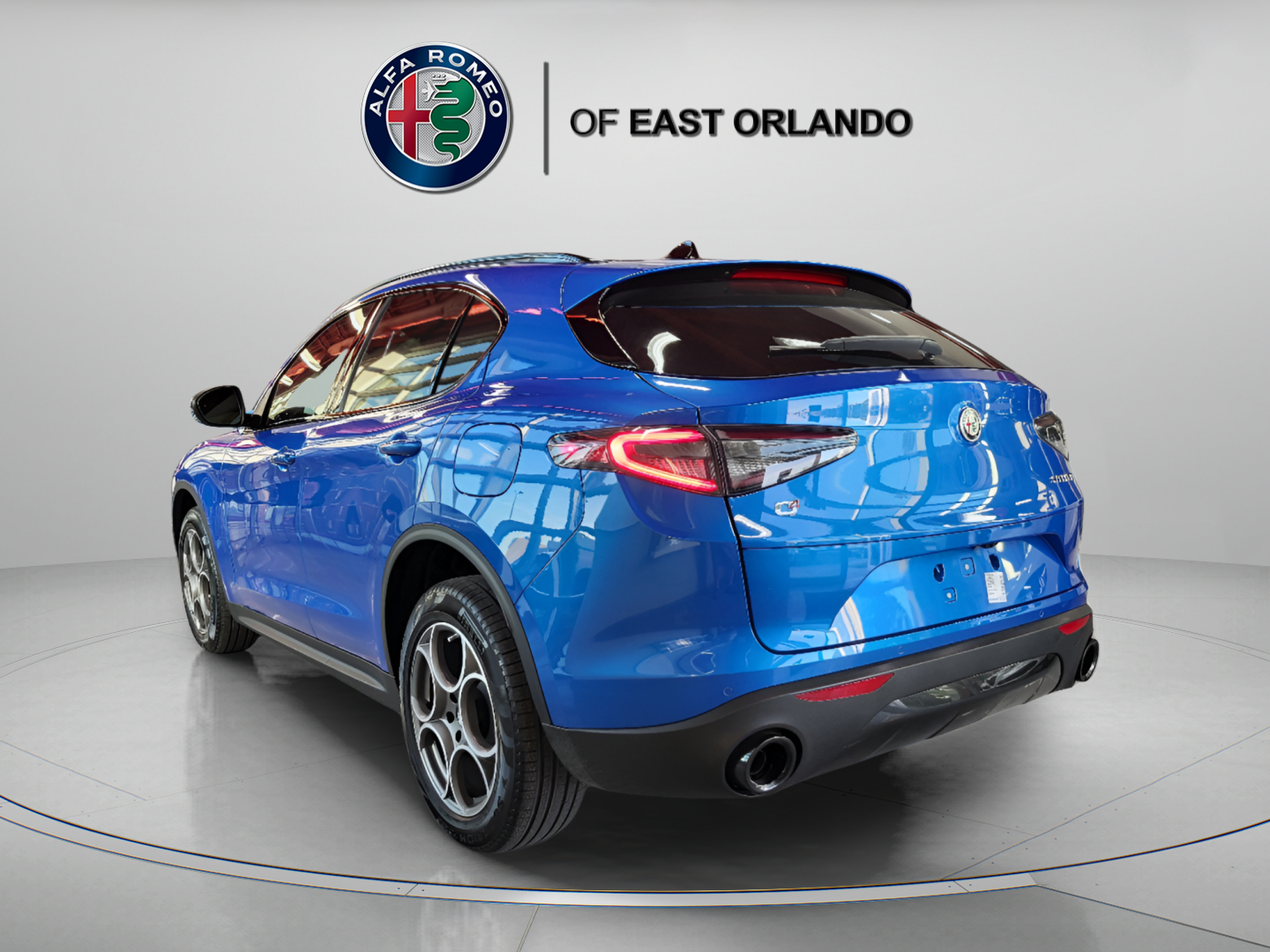 New 2025 Alfa Romeo Stelvio Sprint AWD/4WD image 6