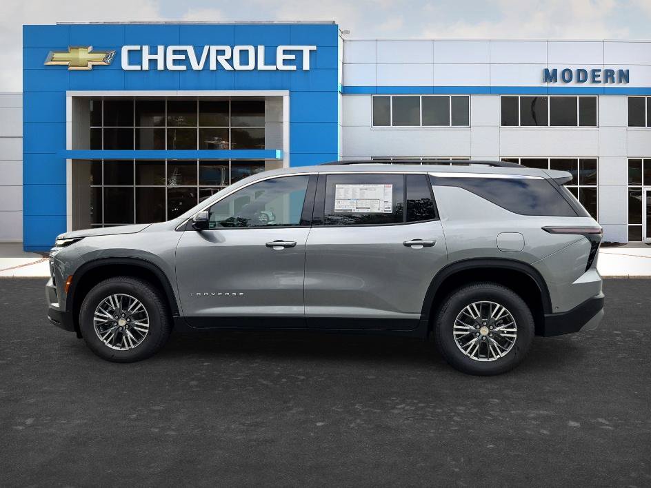 New 2026 Chevrolet Traverse LT w/ Enhanced Driving Package FWD image 2
