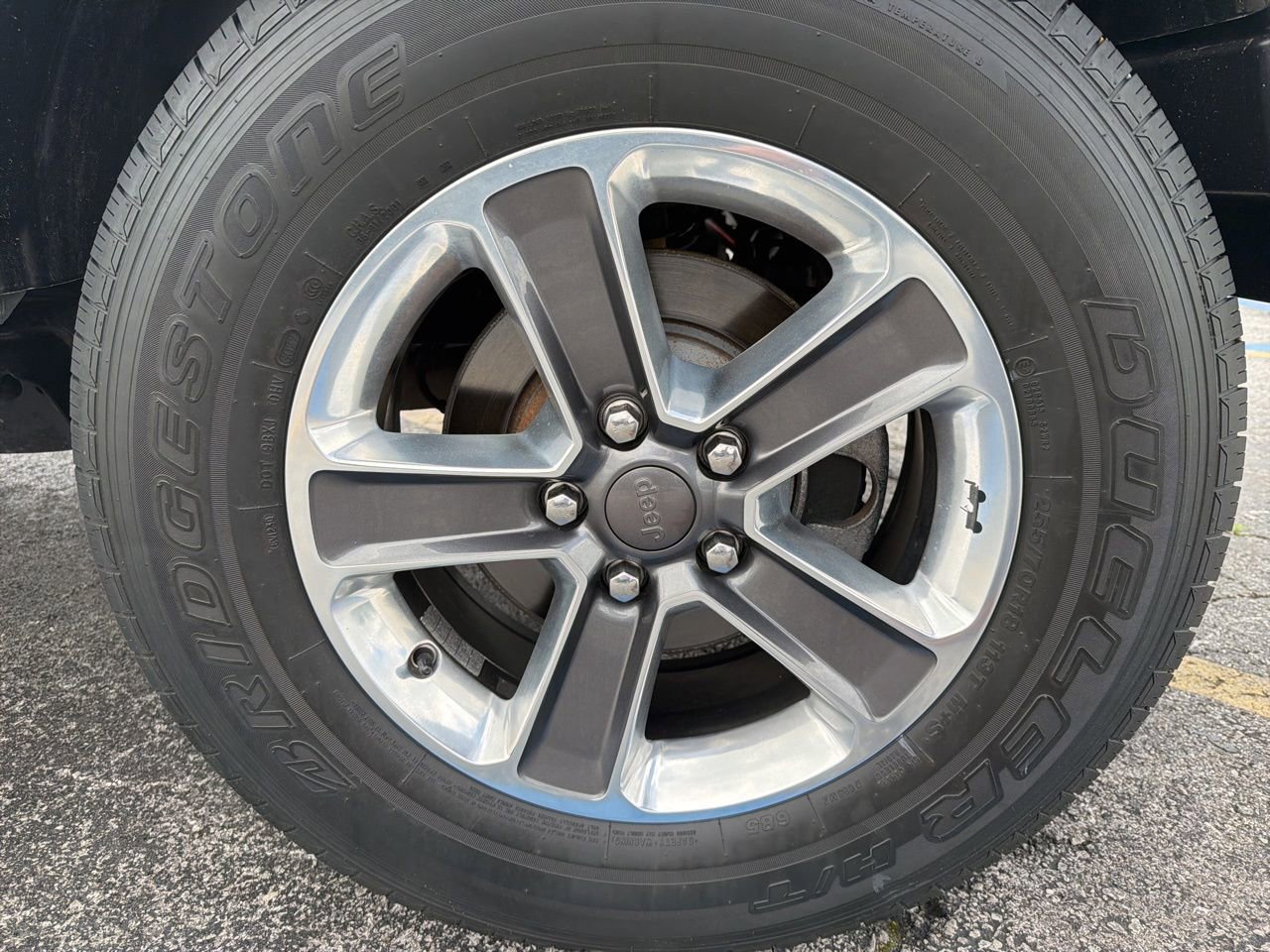Used 2020 Jeep Wrangler Unlimited Sahara w/ Uconnect 4C Nav & Sound Group AWD/4WD image 9