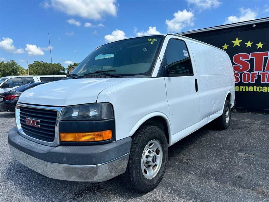 Used 2016 GMC Savana 2500 image 1