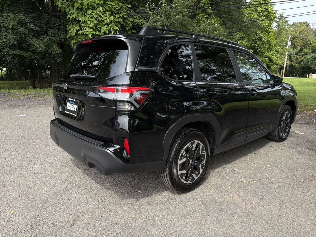 Used 2026 Subaru Forester Premium AWD/4WD image 8