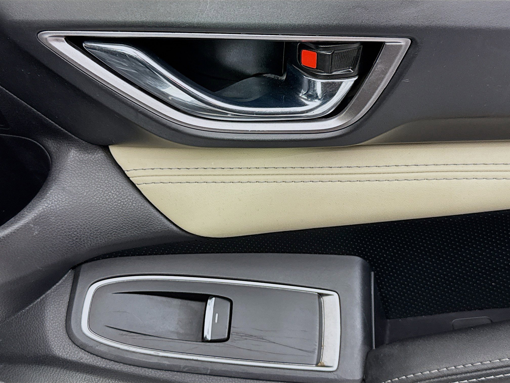 Used 2021 Subaru Ascent Limited w/ Technology Package image 30