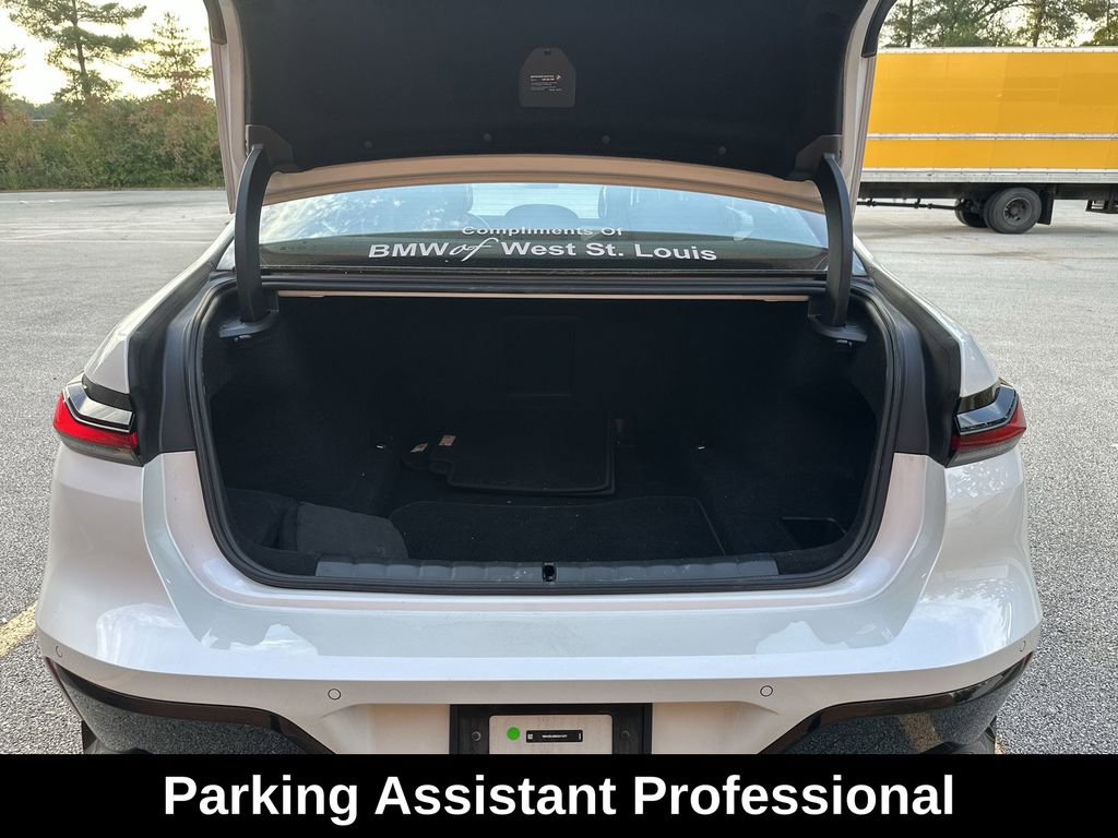 Used 2025 BMW 760i xDrive 760i xDrive w/ Executive Package image 32