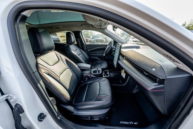 New 2025 Ford Mustang Mach-E Premium w/ Sport Appearance Package AWD/4WD image 21
