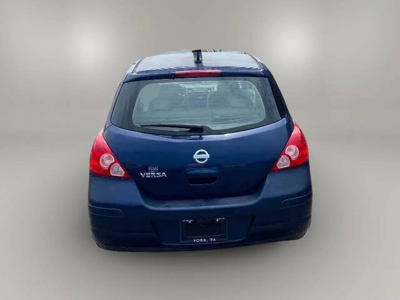 Used 2007 Nissan Versa Hatchback w/ Convenience Pkg FWD image 5