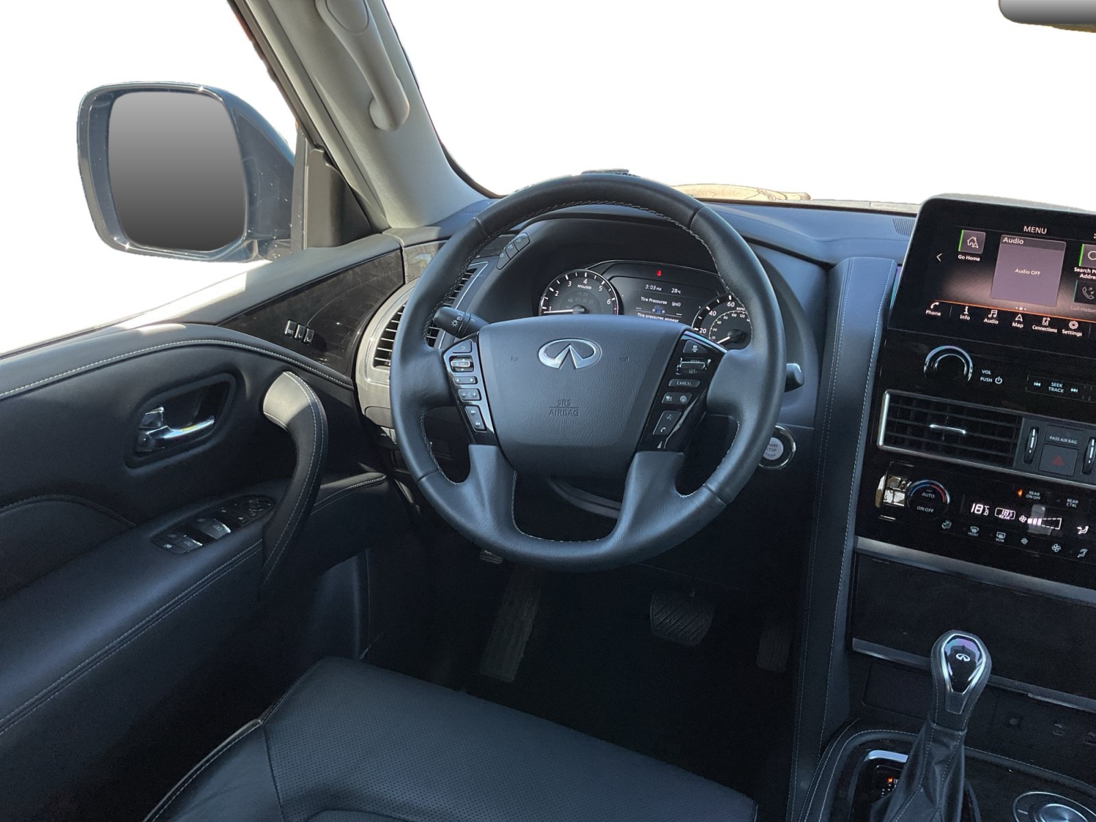 Used 2023 INFINITI QX80 Luxe w/ Cargo Package RWD image 11
