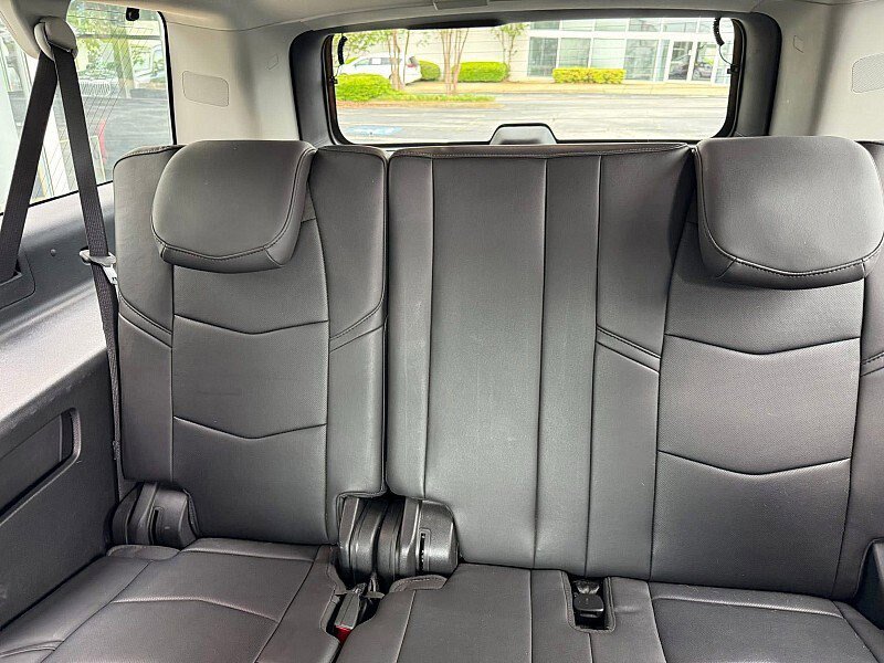 Used 2020 Cadillac Escalade ESV Luxury AWD/4WD image 11