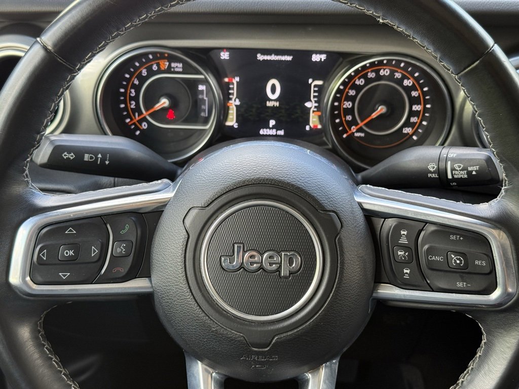 Used 2021 Jeep Gladiator Overland image 18