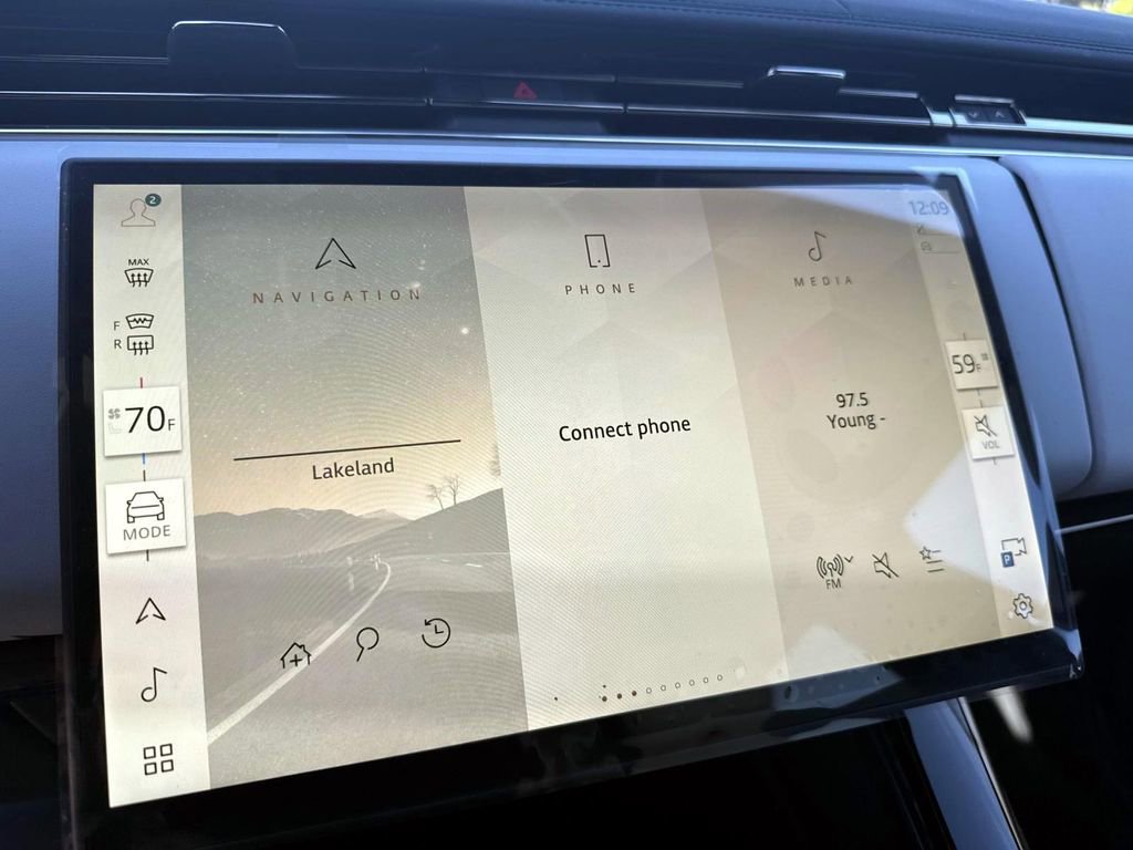 New 2025 Land Rover Range Rover Sport Dynamic SE image 21