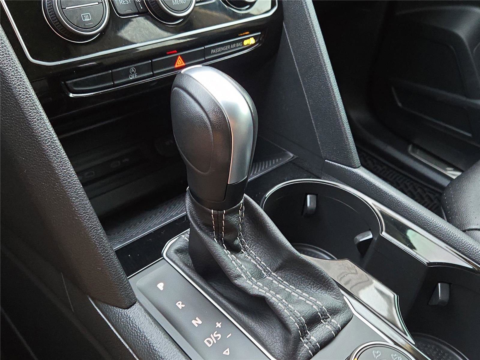 Used 2023 Volkswagen Atlas SE image 6