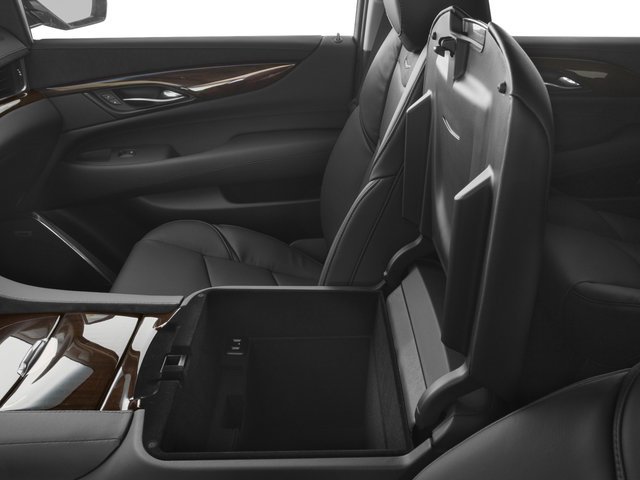 Used 2016 Cadillac Escalade Luxury image 17