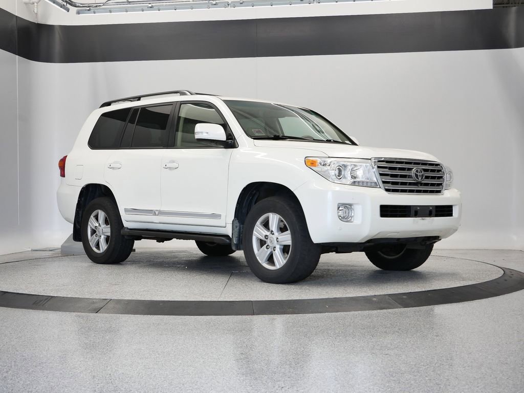 Used 2015 Toyota Land Cruiser image 9