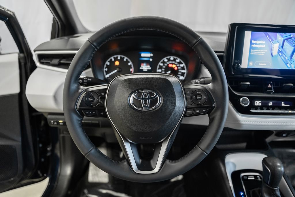 Used 2024 Toyota Corolla SE w/ SE Convenience Package image 24