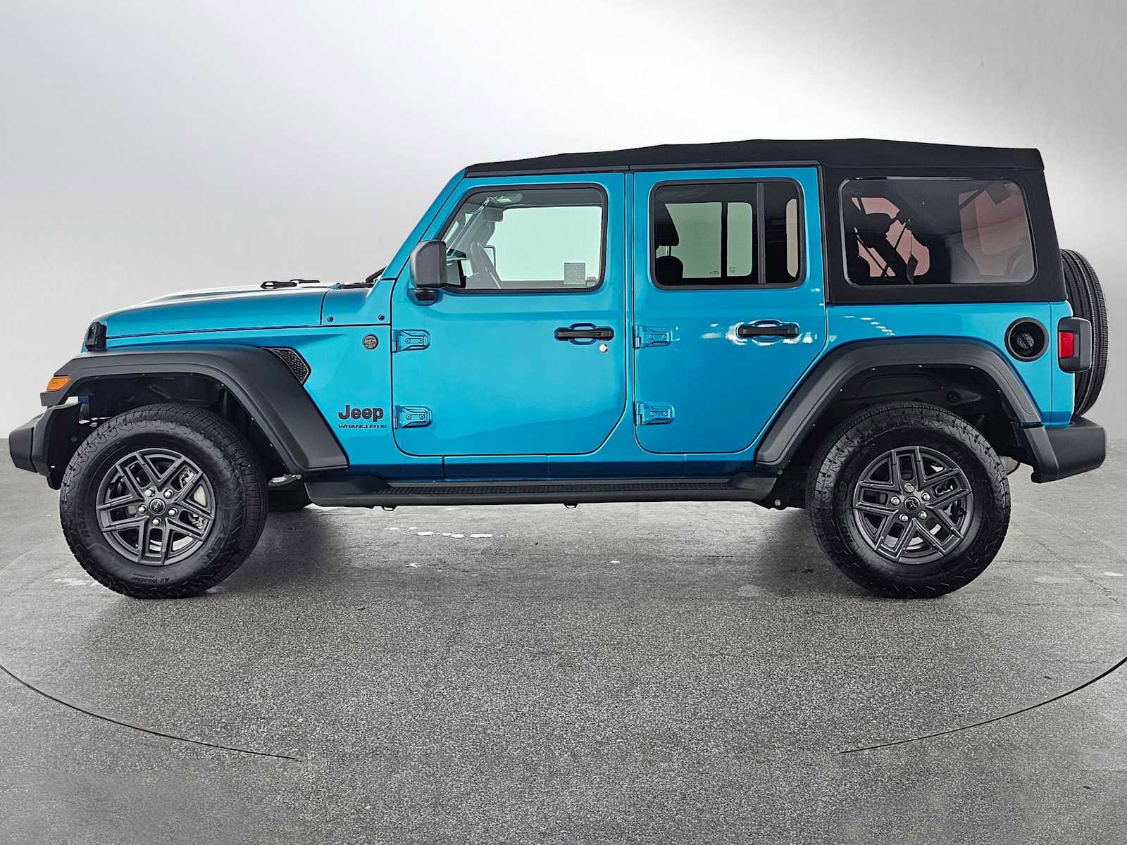 Used 2024 Jeep Wrangler Sport S image 6