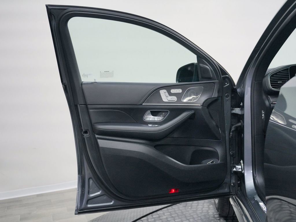 Used 2025 Mercedes-Benz GLE 53 AMG 4MATIC Coupe image 10