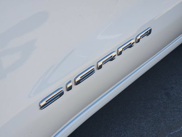 Used 2026 GMC Sierra 1500 SLT AWD/4WD image 9