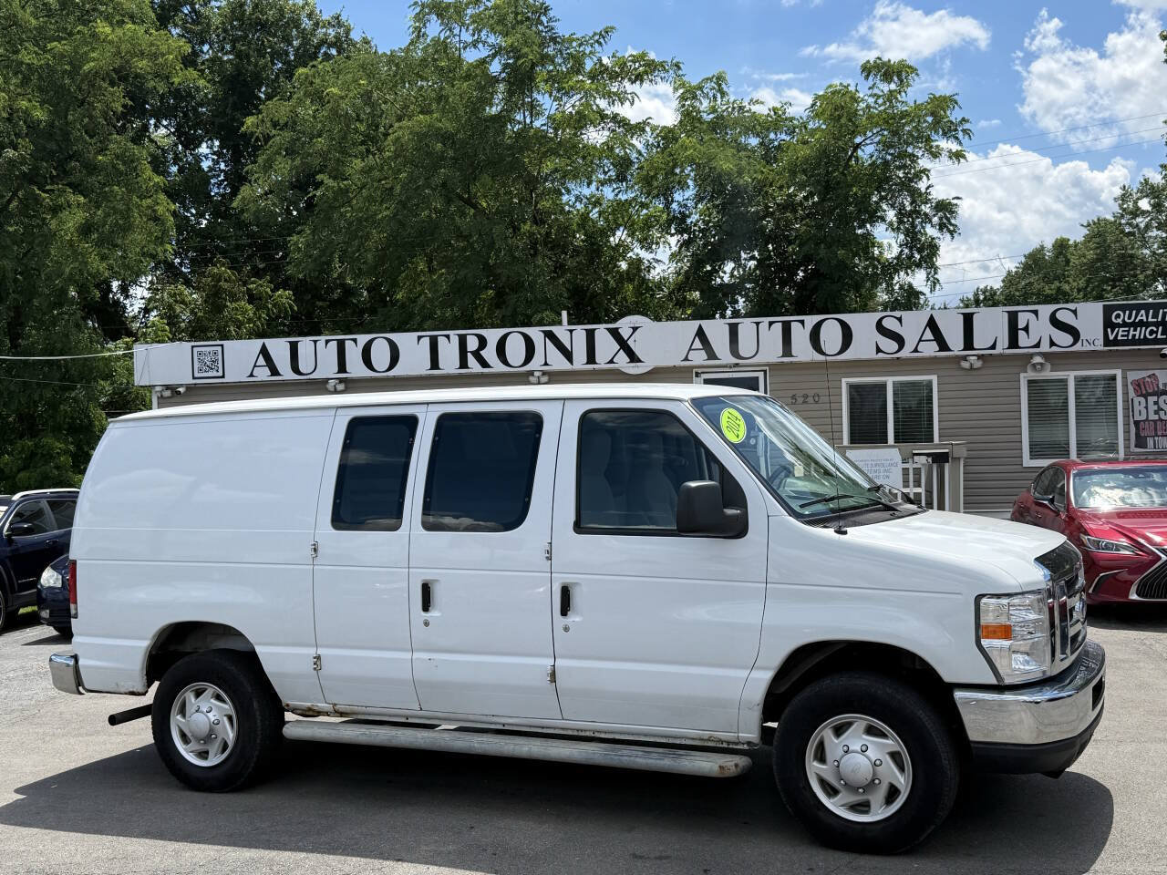 Used 2014 Ford E-250 and Econoline 250 w/ Power Group RWD image 1