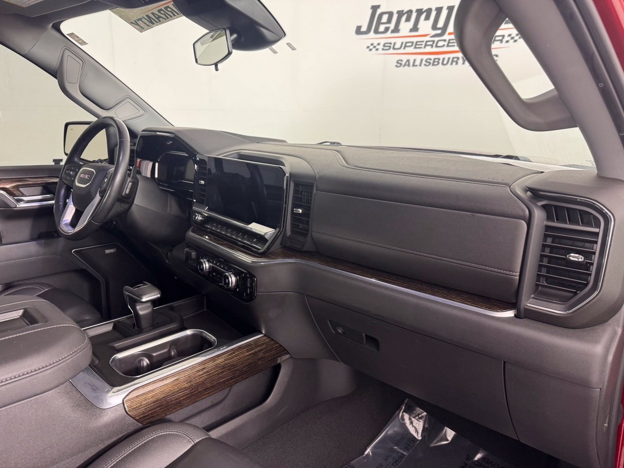 Used 2022 GMC Sierra 1500 Elevation w/ Elevation Premium Package AWD/4WD image 36