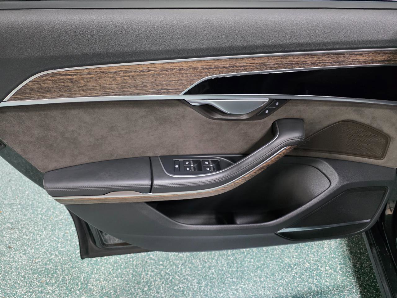 Used 2019 Audi A8 L 3.0T w/ Executive Package image 20