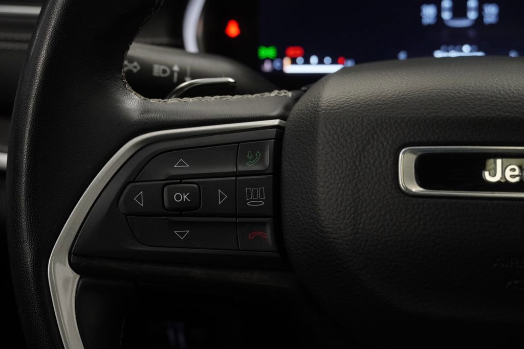 Used 2022 Jeep Grand Cherokee L Limited image 42