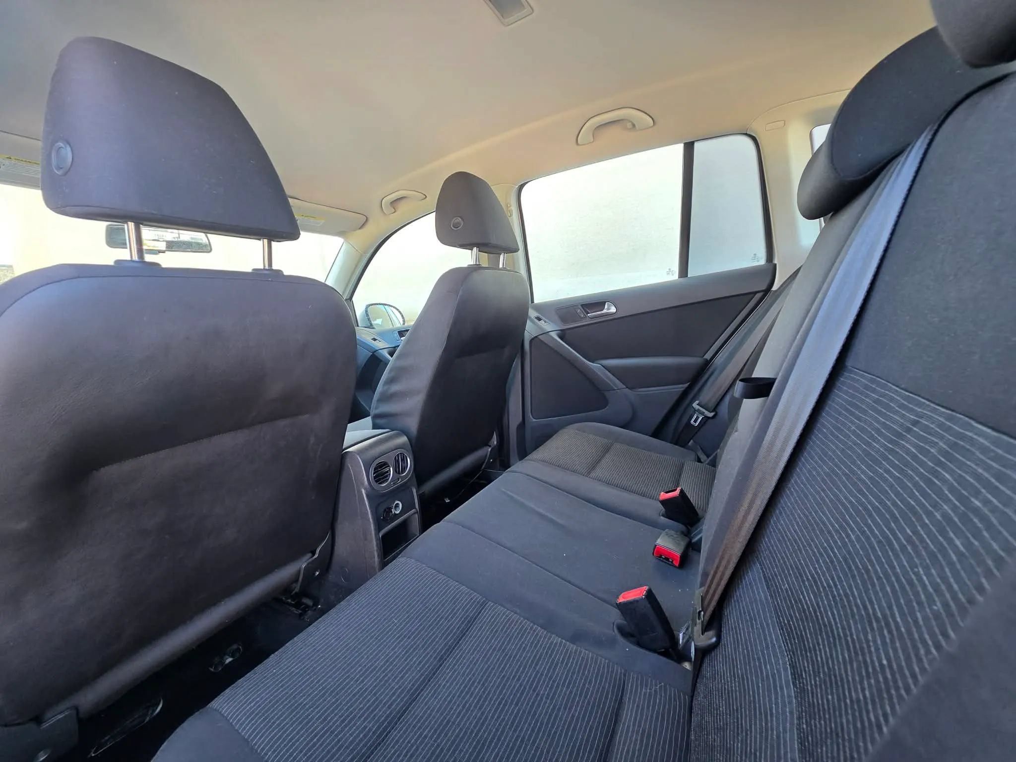Used 2013 Volkswagen Tiguan S FWD image 13