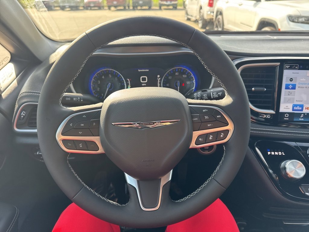 New 2026 Chrysler Pacifica Select image 11