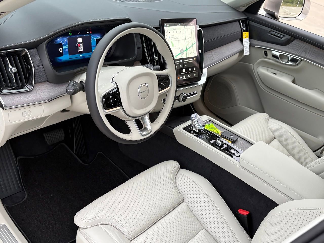 New 2026 Volvo XC90 B6 Ultra w/ Protection Package Premier AWD/4WD image 13