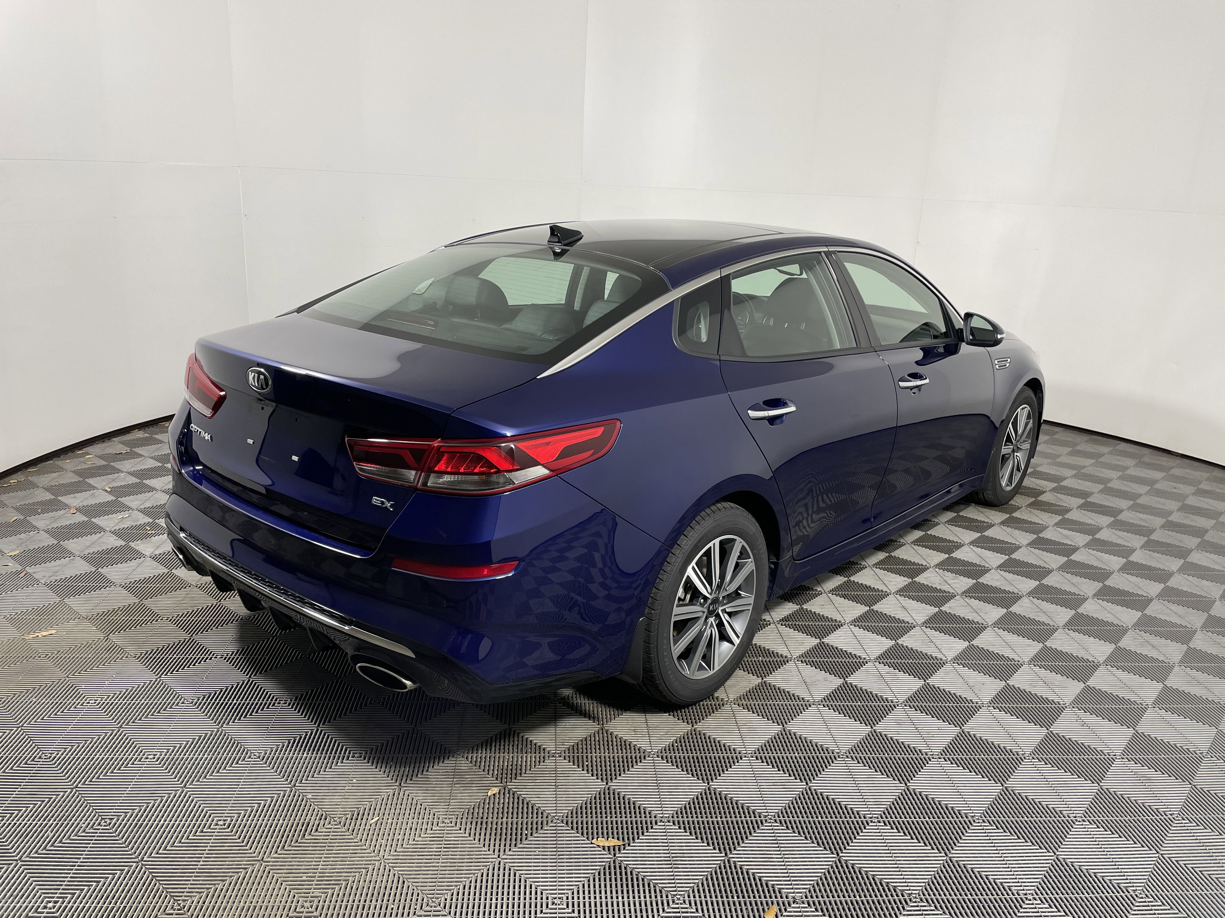 Used 2020 Kia Optima Premium image 5