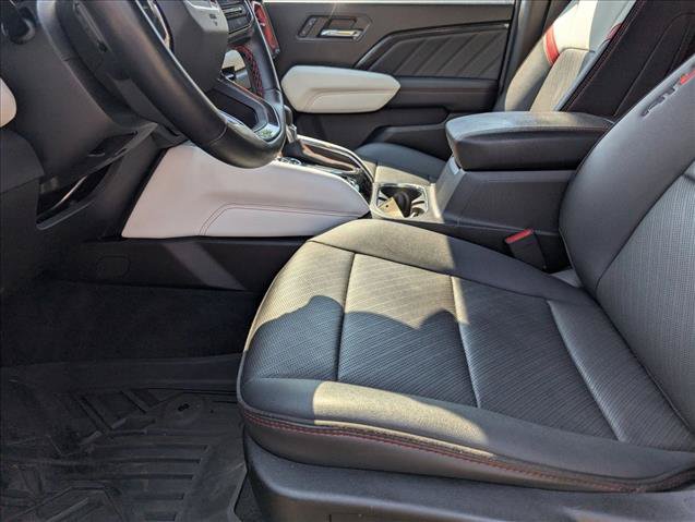 Used 2024 GMC Canyon AT4X AWD/4WD image 13
