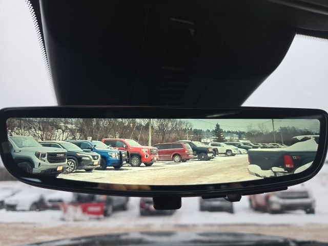 Used 2025 Chevrolet Traverse RS w/ LPO, Floor Liner Package image 31