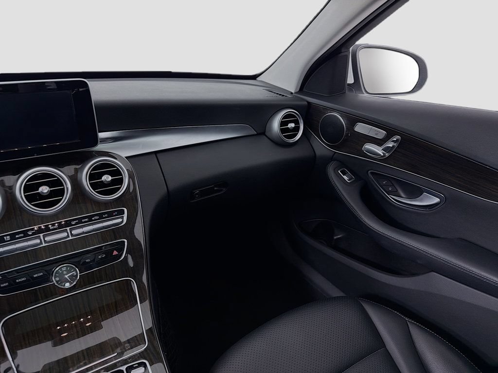 Used 2016 Mercedes-Benz C 300 4MATIC Sedan image 24