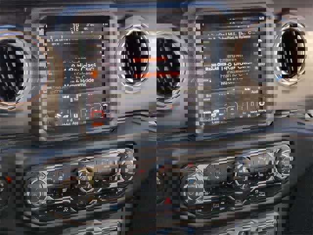 Used 2021 Jeep Wrangler Unlimited Rubicon 4xe w/ Advanced Safety Group image 27