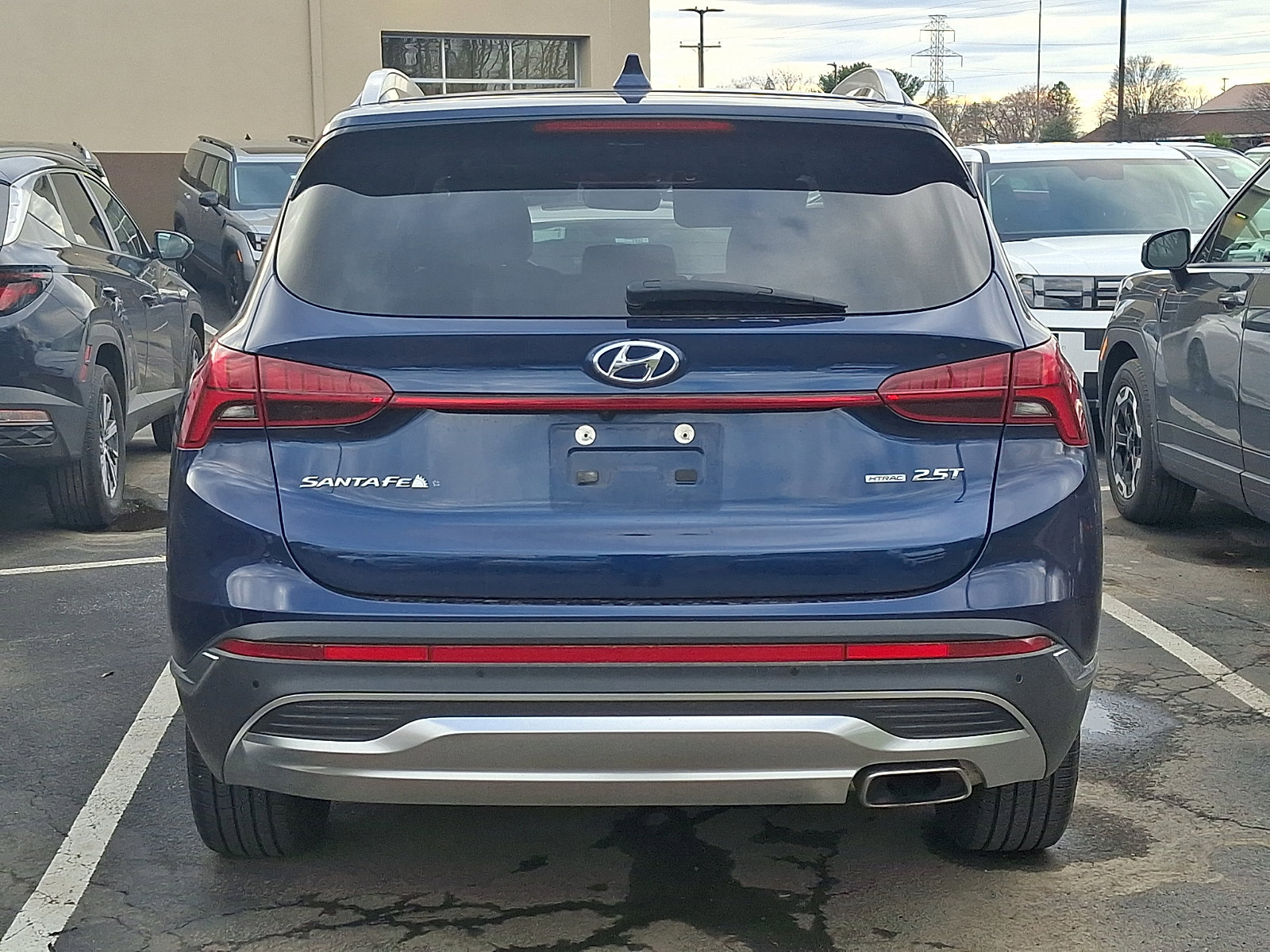 Used 2021 Hyundai Santa Fe Limited w/ Cargo Package image 3