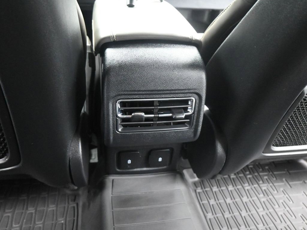 Used 2024 Lincoln Corsair FWD w/ Equipment Group 101A image 8