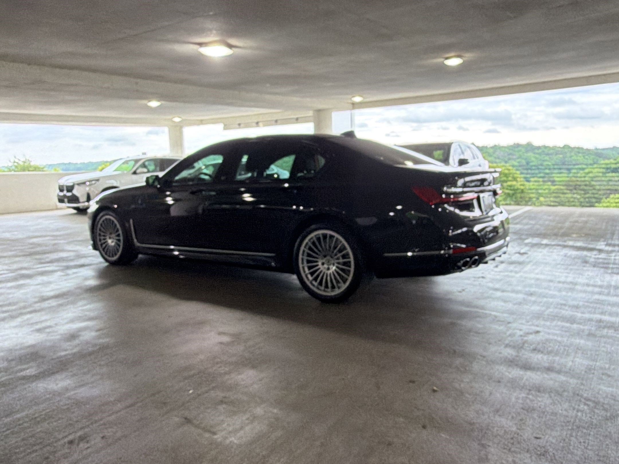 Used 2020 BMW ALPINA B7 xDrive w/ Ambient Air Package AWD/4WD image 3