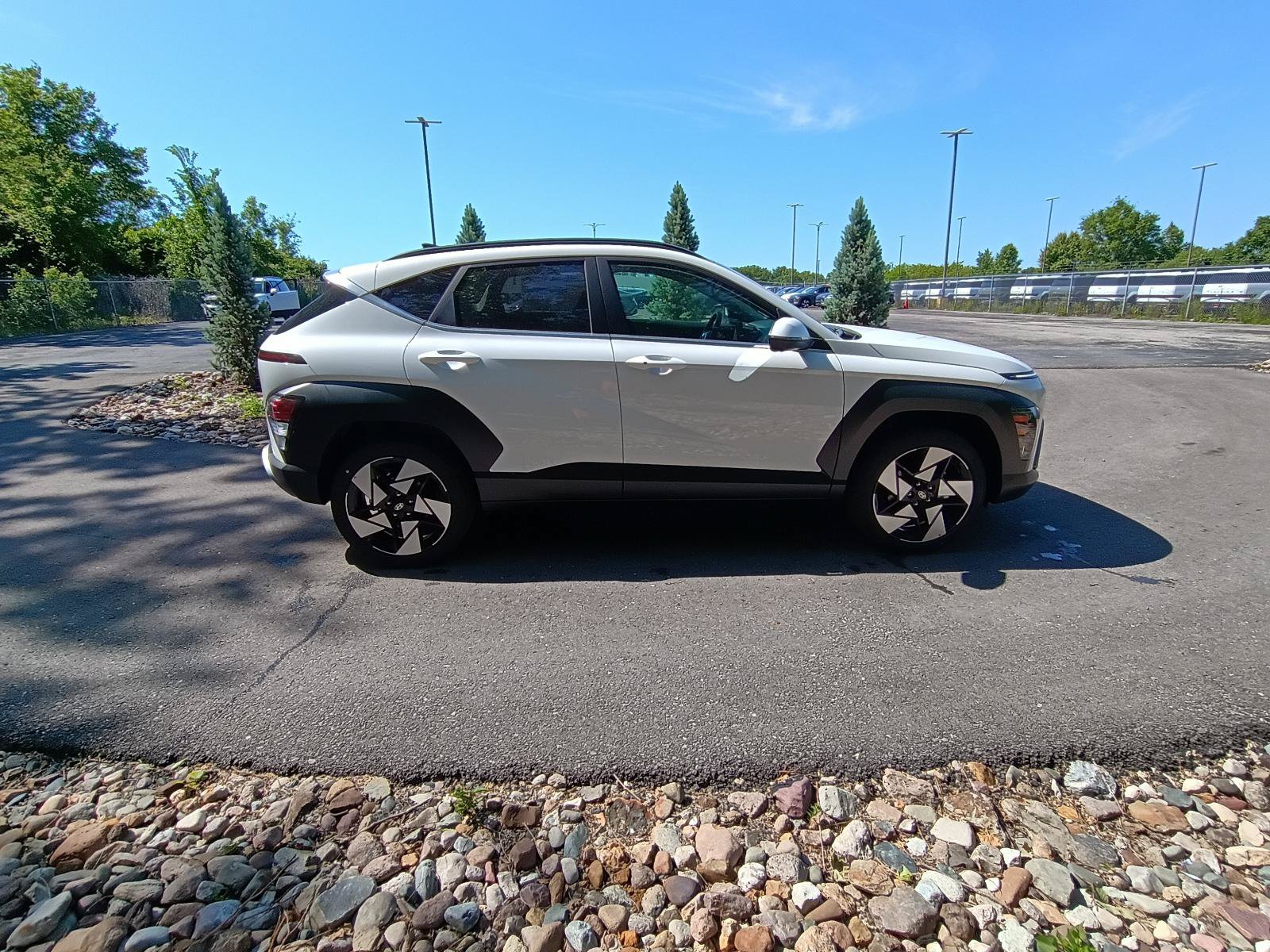 New 2026 Hyundai Kona Limited AWD/4WD image 6
