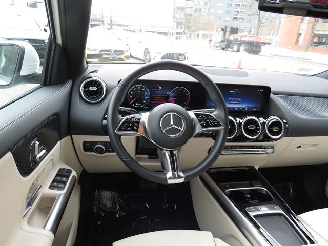 Used 2025 Mercedes-Benz GLA 250 4MATIC image 10