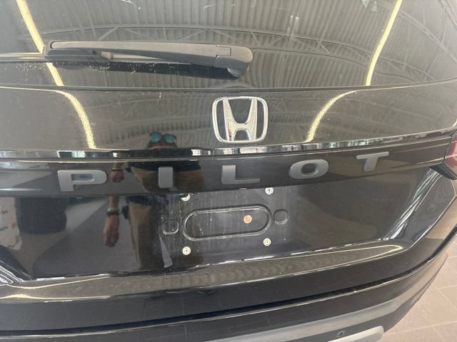 Used 2023 Honda Pilot EX-L image 16